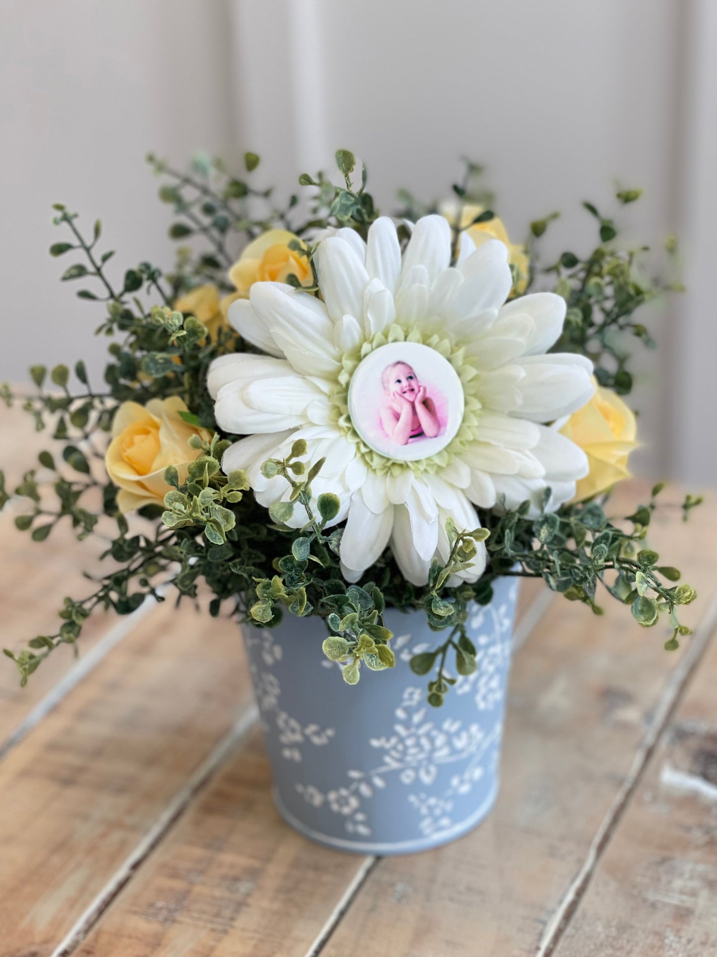 Flower Popper Cheerful Arrangement