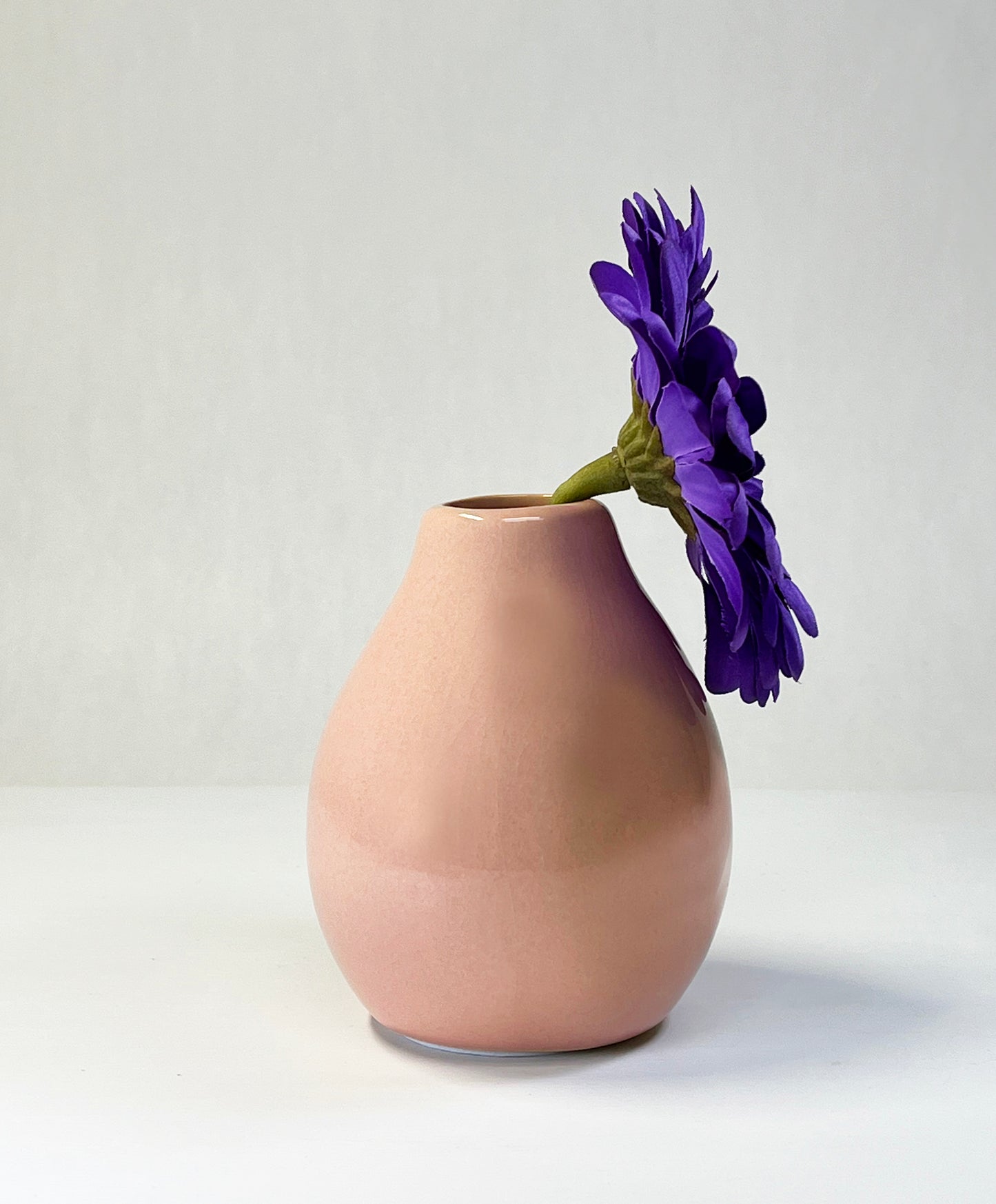 Delightful Bud Vase Flower Popper