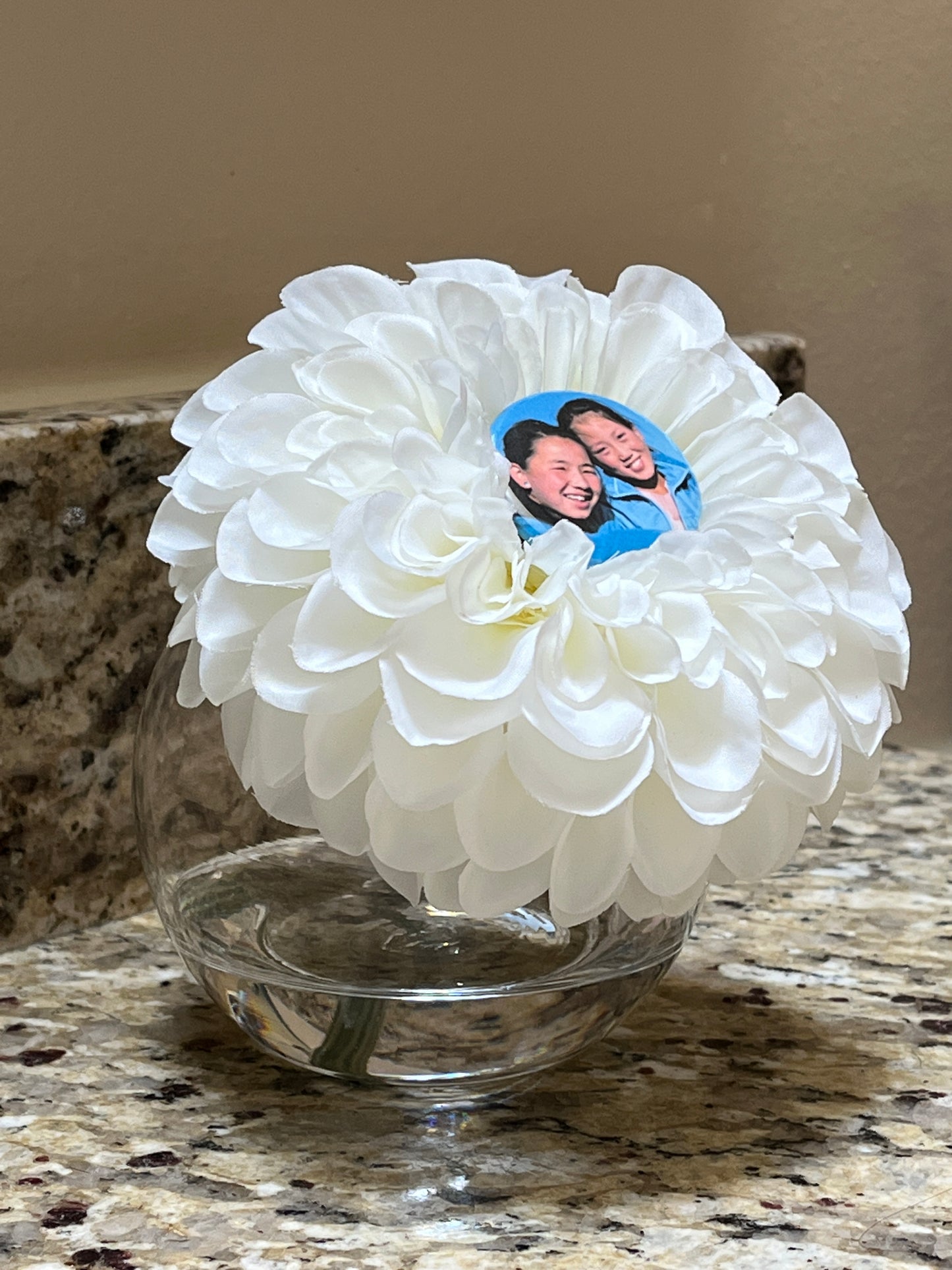 Dahlia Flower Popper In Glass Vase