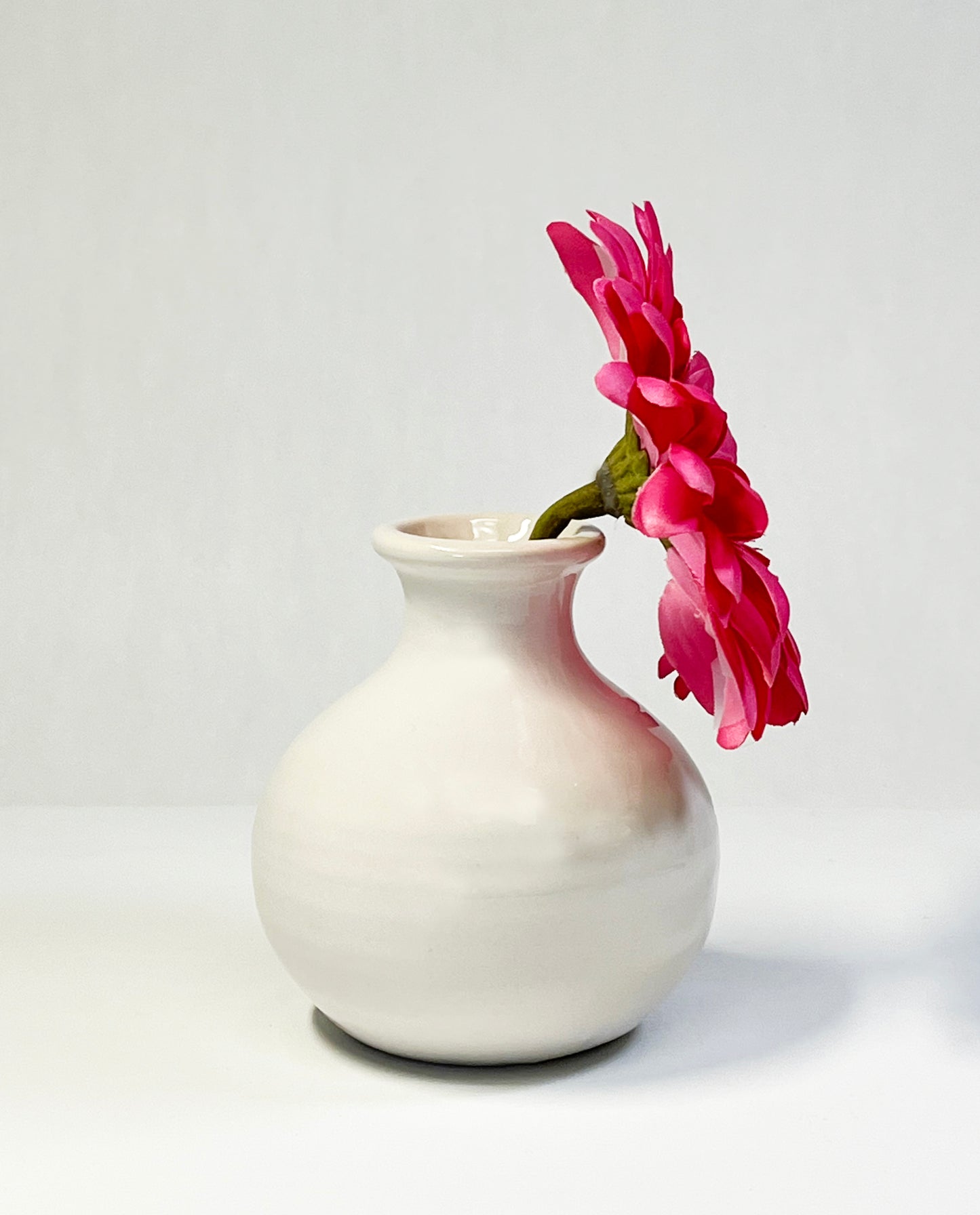 Charming Bud Vase Flower Popper